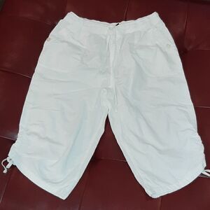 Gloria Vanderbilt Cauals White Cotton Capris